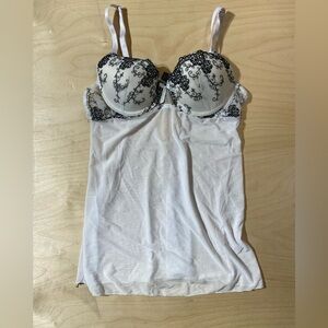Dereon Lingerie Size Medium (HS)